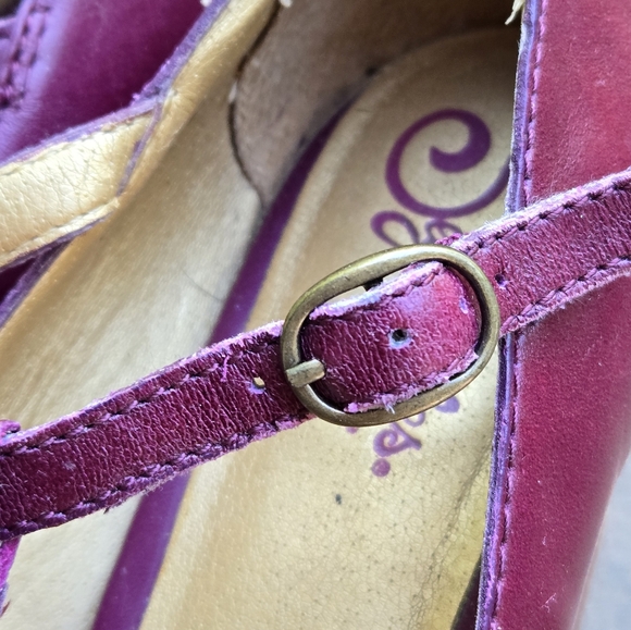 Seychelles Plum Leather Duchess T-strap buckle shoes size 8 - Picture 7 of 9